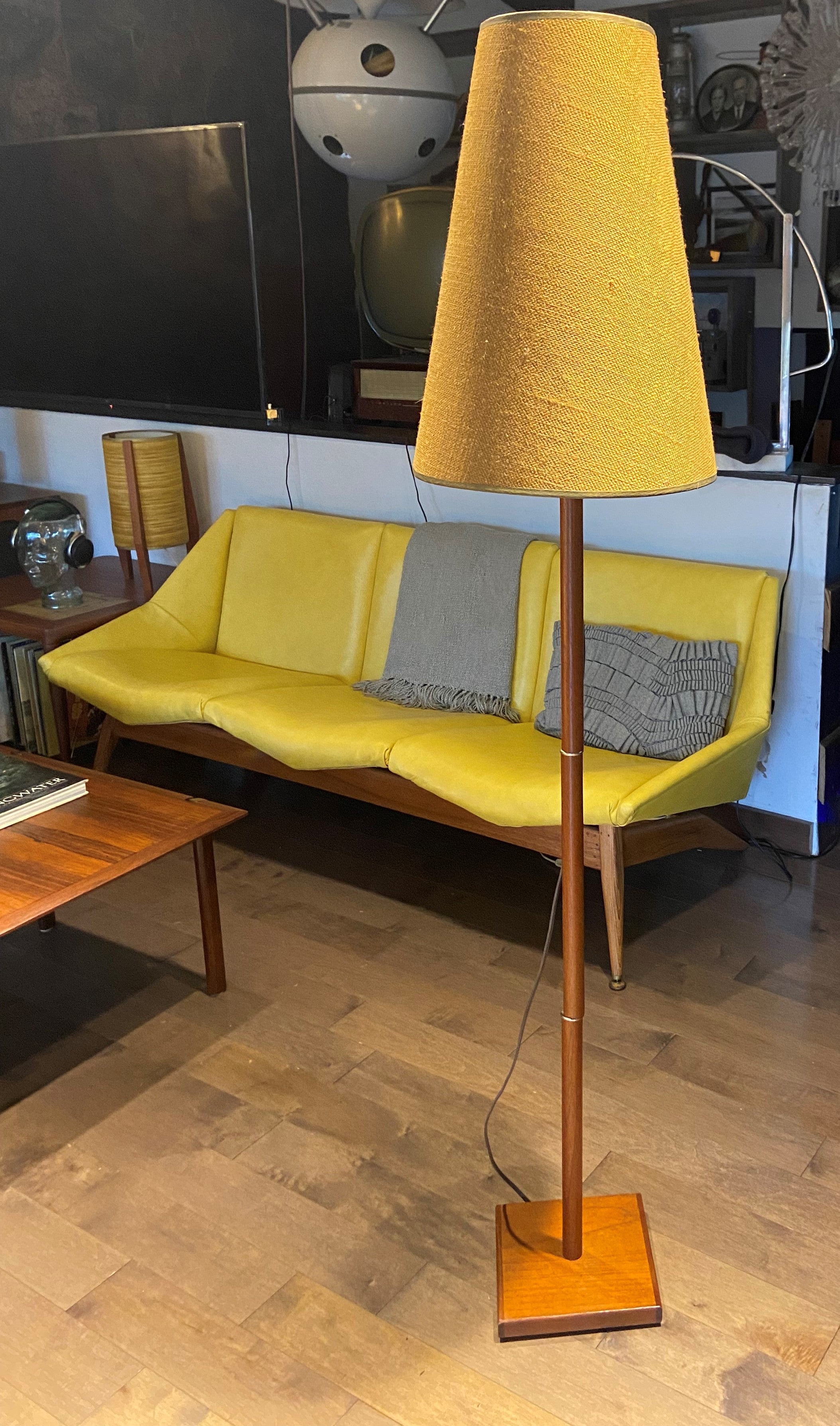 Mid Century Modern Teak Wood Floor Lamp, H 63" (with lampshade)