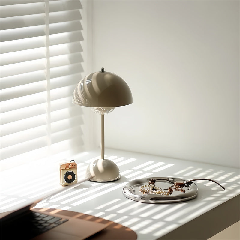Touch Wireless Mushroom-Shaped Table Lamp
