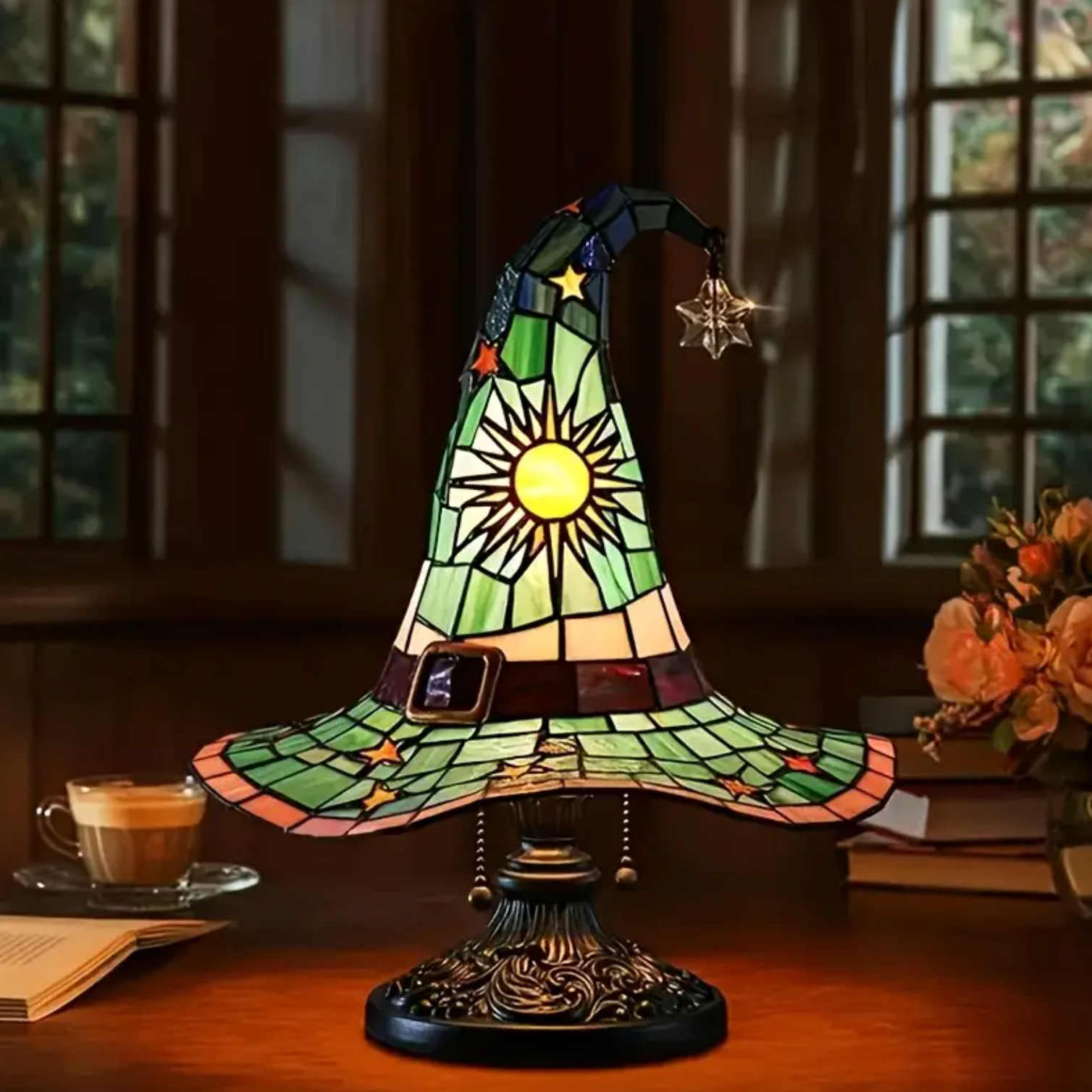 MystiHat – Lamp with Enchanted Glow