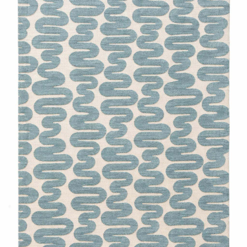 Decorative Rug With Bold Pattern